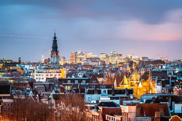 Amsterdam Nederland Historisch Stadsgezicht Met Moderne Zuidas Verte Bij Schemering — Stockfoto