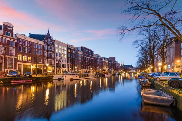 Amsterdam Nizozemské Mosty Kanály Soumraku — Stock fotografie