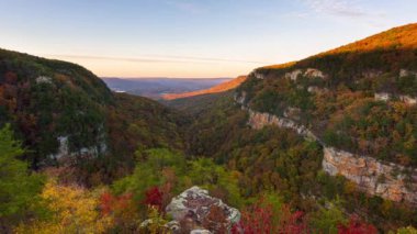 Cloudland Kanyonu, Gürcistan, ABD sonbahar manzarası alacakaranlıkta. 