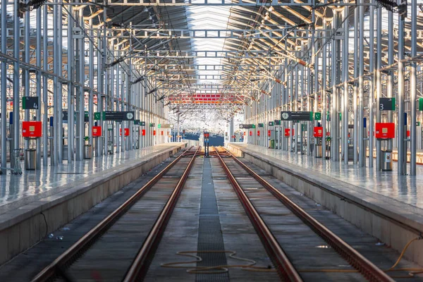 Malaga Spain 2014年11月14日 马拉加玛丽亚 赞布拉诺火车站的轨道站 是马拉加市的主要火车站 — 图库照片