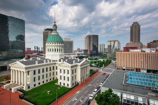 美国密苏里州圣路易斯市中心的天际线和法院 — 图库照片