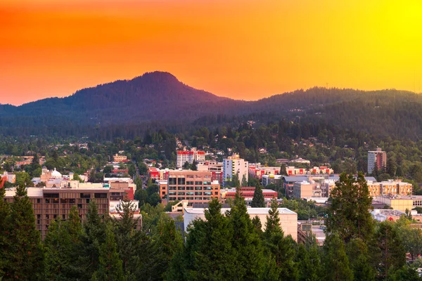 Eugene Oregon Usa Stadtbild Der Abenddämmerung — Stockfoto
