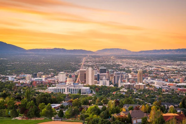 Salt Lake City Utah Abd Şehir Merkezi Alacakaranlıkta Gökyüzü — Stok fotoğraf