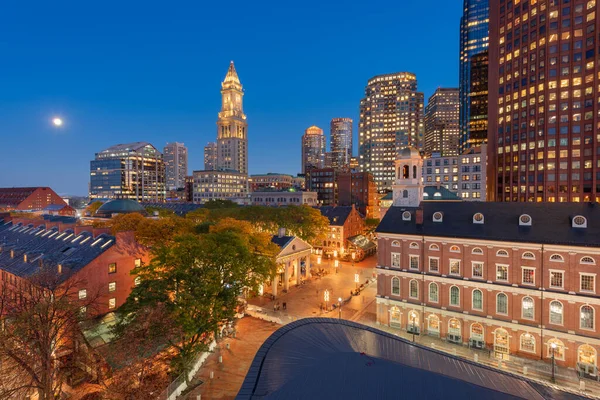Boston Massachusetts Usa Skyline Avec Faneuil Hall Quincy Market Crépuscule — Photo