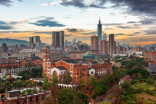 Taipei Horizonte Taiwán Sobre Universidad Nacional Taiwán Atardecer — Foto de Stock