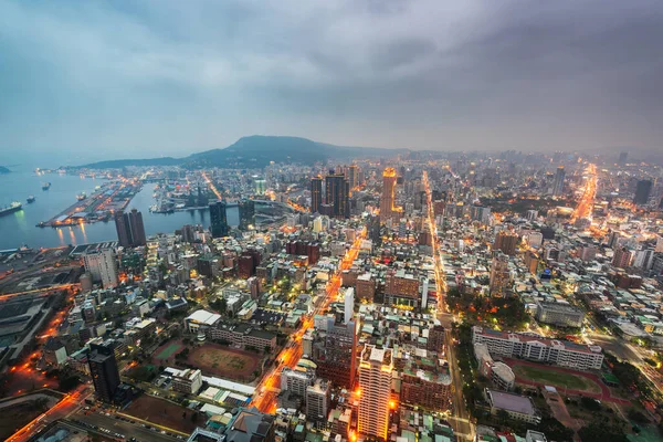 Kaohsiung Cidade Taiwan Entardecer Cima Olhando Para Porto Kaohsiung — Fotografia de Stock