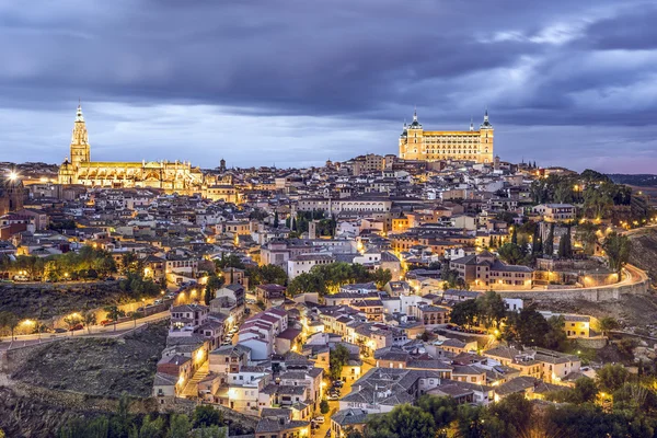 Toledo, España en el río Tajo —  Fotos de Stock