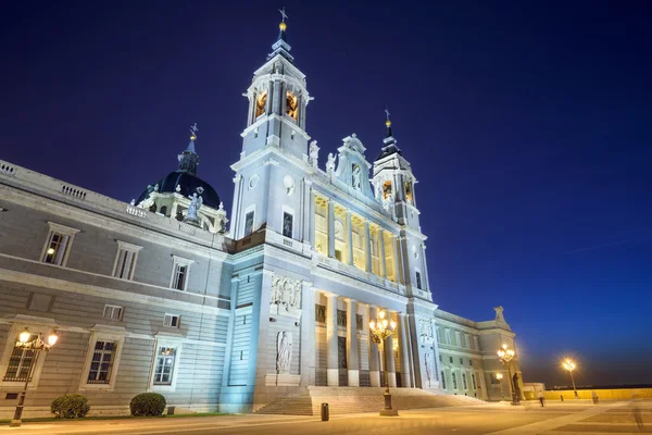 Katedrála Almudena z Madridu, Španělsko — Stock fotografie