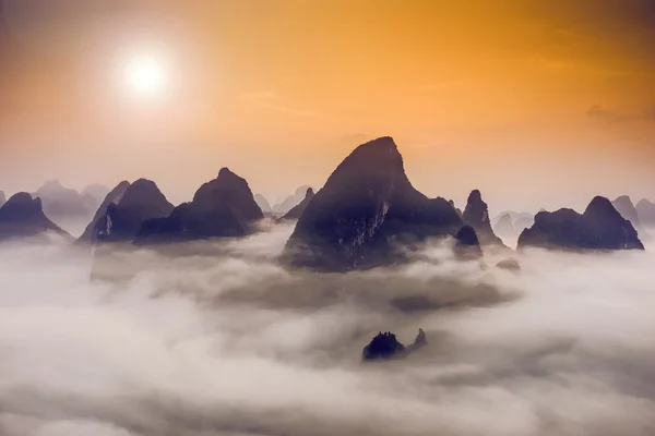 Karst Mountains in China — Stock Photo, Image