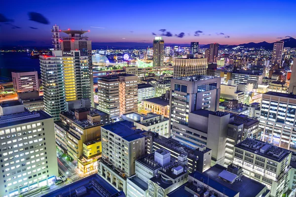 Кобе, горизонт японского города — стоковое фото