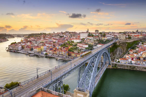 Porto, Portugal på Dom Luis-bron — Stockfoto