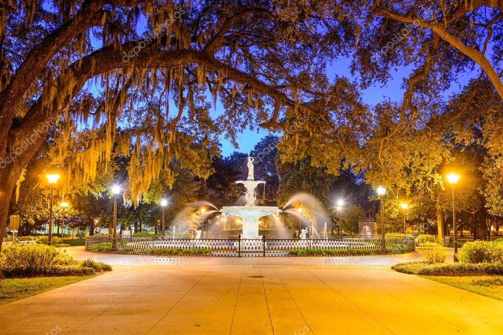 Forsyth Park in Savannah, GA — Stock Photo © sepavone #63297867