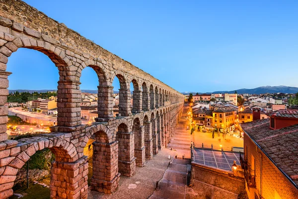 Oude Romeinse aquaduct van Segovia, Spanje — Stockfoto