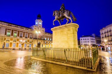 Puerta Del Sol Plaza Madrid