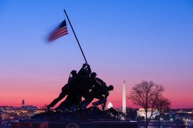 Iwo Jima Anıtı