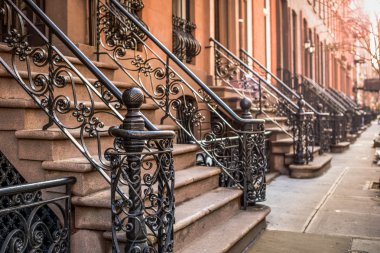 Brownstone daire giriş