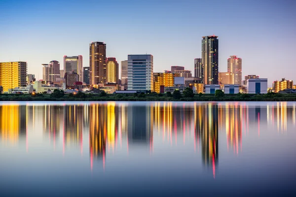 Skyline de Osaka no rio Yodogawa — Fotografia de Stock