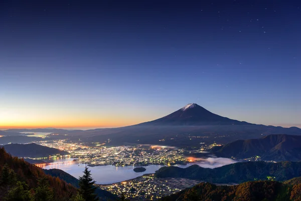 Fuji berget och sjön Kawaguchi — Stockfoto