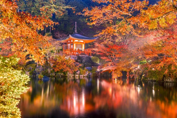 Um Templo de Quioto no Outono — Fotografia de Stock