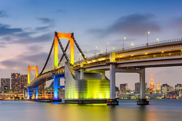 Токио Япония на мосту Рейнбоу — стоковое фото