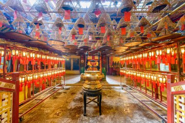 Man Mo temple
