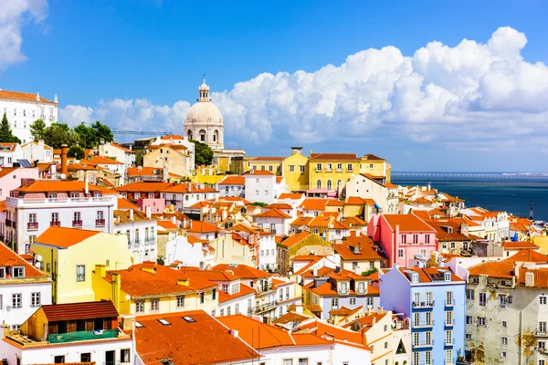 Лисбон, старый город Португалии — стоковое фото