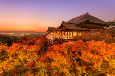 Kiyomizudera tapınak Kyoto