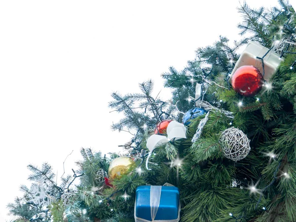 Speelgoed Kerstboom Geïsoleerd Witte Bodem Uitzicht — Stockfoto