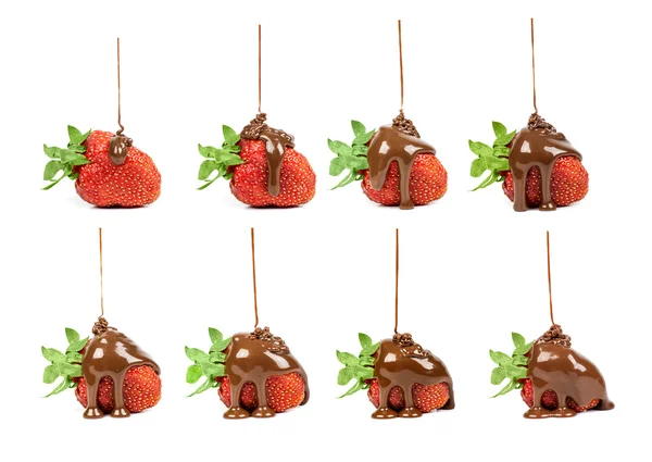 イチゴに注がれるチョコレートのセット — ストック写真