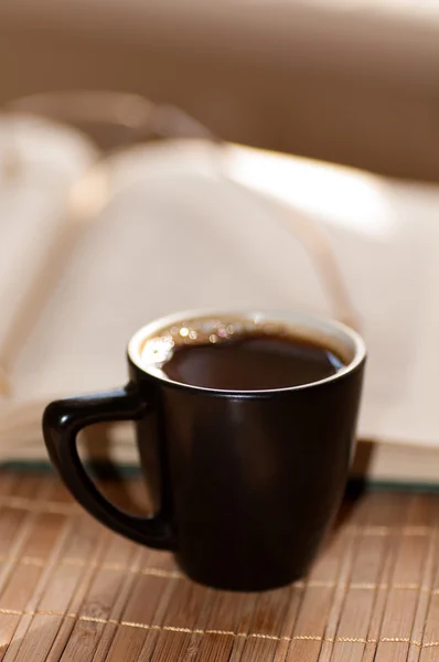 Cup of coffee and  book — Stock Photo, Image