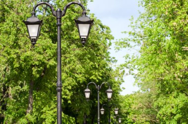 Park sokakta lambalar