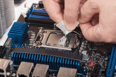 Bilgisayardaki Cpu termal macun