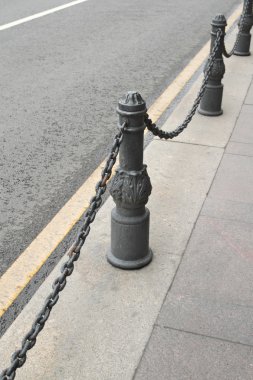 Pavement Chain Fence