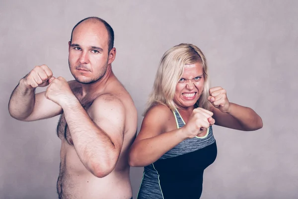 Aggressive couple ready to fight — Stock Photo, Image