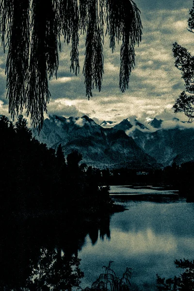 Berg Koch dunkle Landschaft — Stockfoto