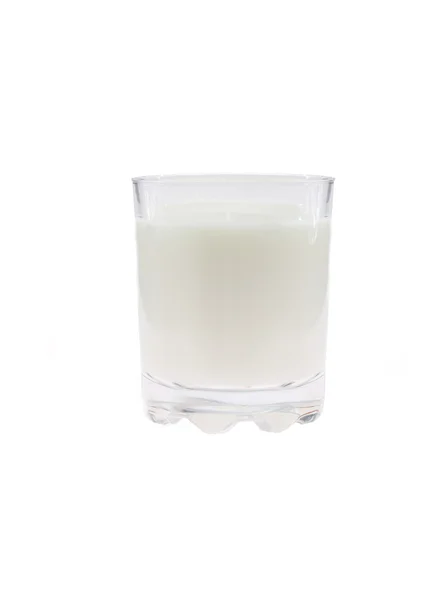 Glas melk geïsoleerd op wit met uitknippad opgenomen — Stockfoto