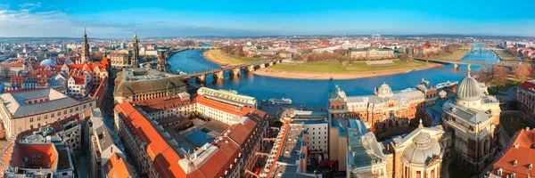 Πανόραμα της παλιάς πόλης και Elbe, Δρέσδη, Γερμανία — Φωτογραφία Αρχείου