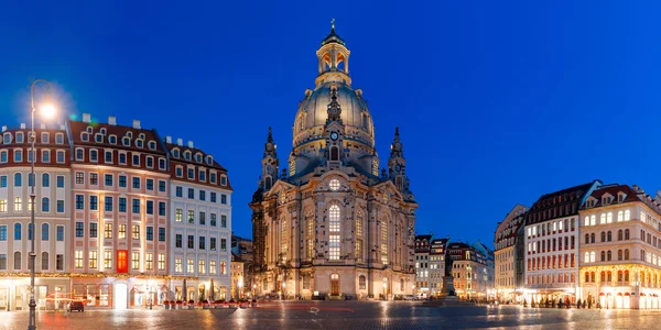 Frauenkirche à noite em Dresden, Alemanha — Fotografia de Stock