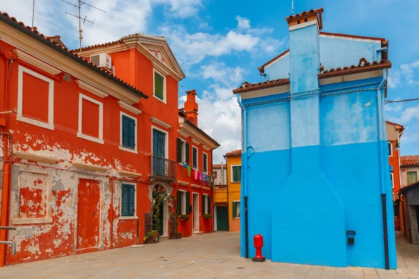 Färgglada hus på burano, Venedig, Italien — Stockfoto