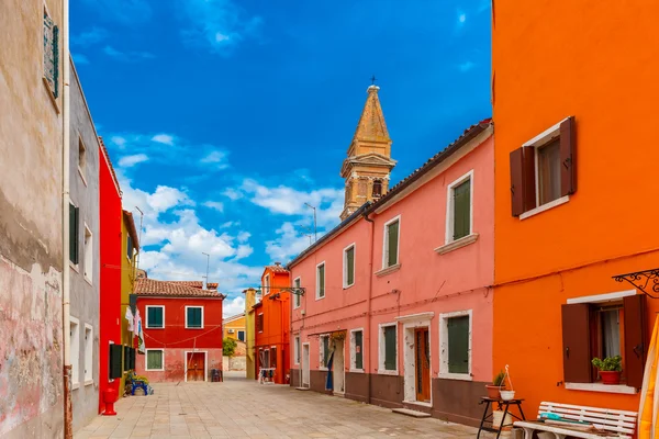 Renkli evler burano, Venedik, İtalya — Stok fotoğraf