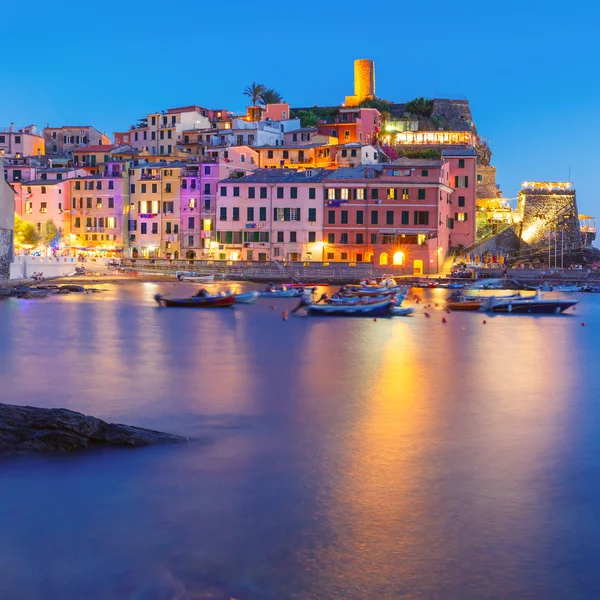 Night Vernazza, Cinque Terre, Liguria, Itália — Fotografia de Stock