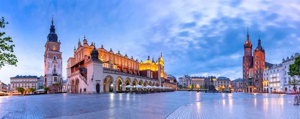 Praça do mercado principal, Cracóvia, Polónia — Fotografia de Stock