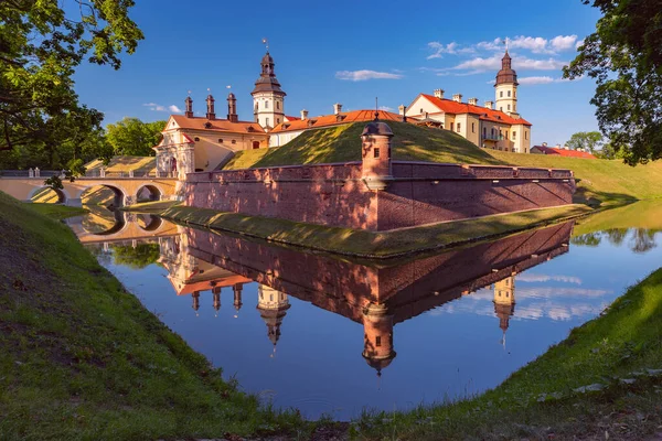 Средневековый замок Несвиж в Беларуси — стоковое фото