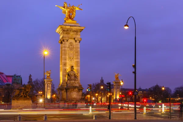 Pont Alexandre Iii éjjel, Paris, Franciaország — Stock Fotó