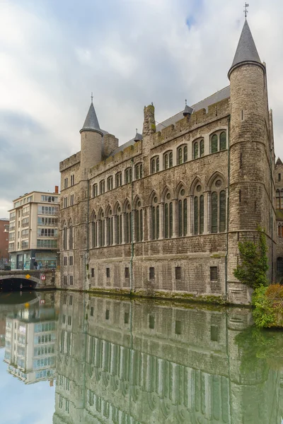 Middeleeuwse kasteel van Gerald de duivel in Gent, België — Stockfoto