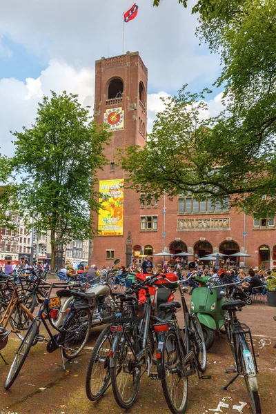 Vélos sur Amsterdam street, Holland, Pays-Bas — Photo