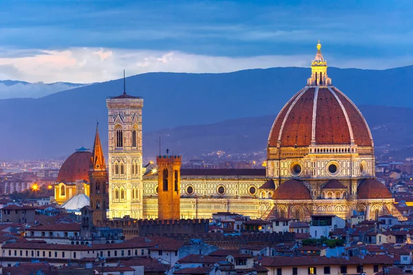 Domkyrkan santa maria del fiore i Florens, Italien — Stockfoto