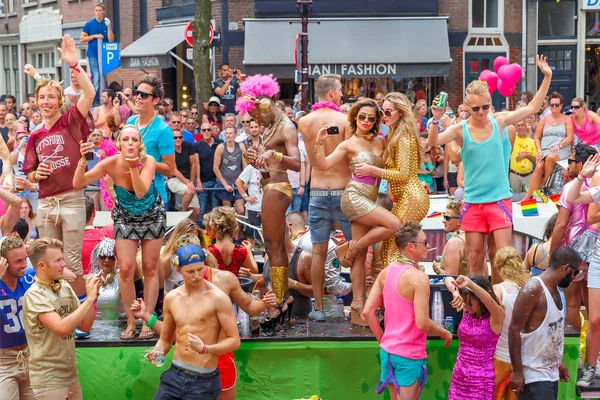 Amsterdam kanal geçit 2014 — Stok fotoğraf