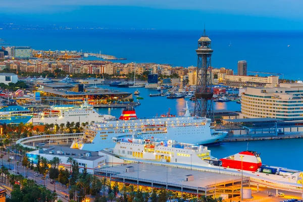 Vista aérea Barcelona de noche, Cataluña, España —  Fotos de Stock