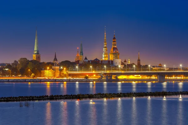 Old Town and River Daugava at night, Riga, Latvia — Stock Photo, Image